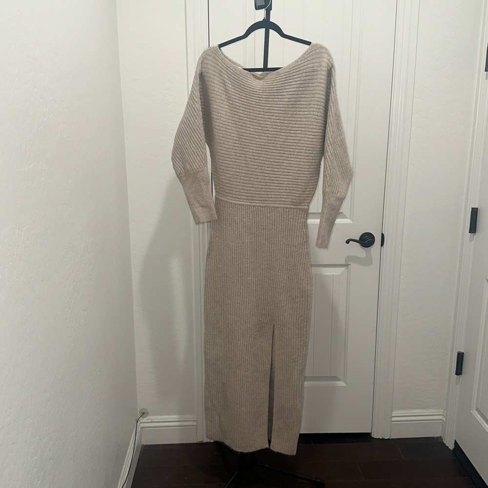 Line & Dot Alta Sweater Dress in Oatmeal Ribbed Off the Shoulder Front Slit Sz M - Picture 2 of 14